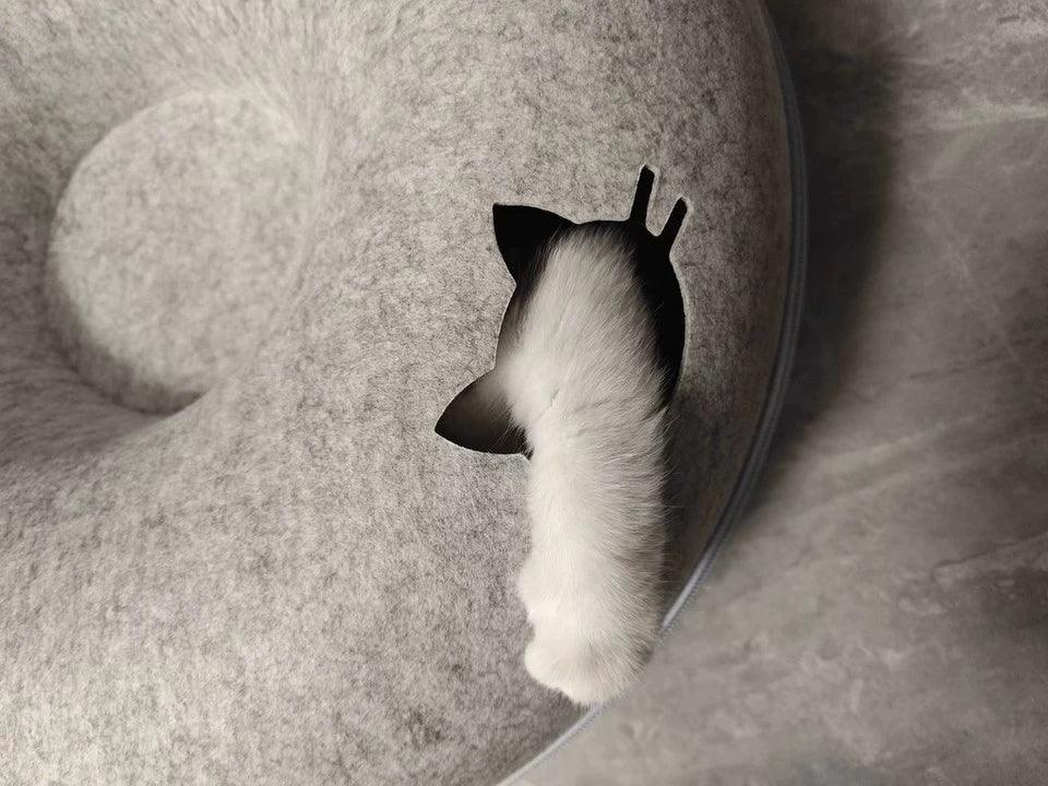 Dailypets Felt Cat Tunnel Bed with Enclosed Double-Layer Hideaway for Play and Rest