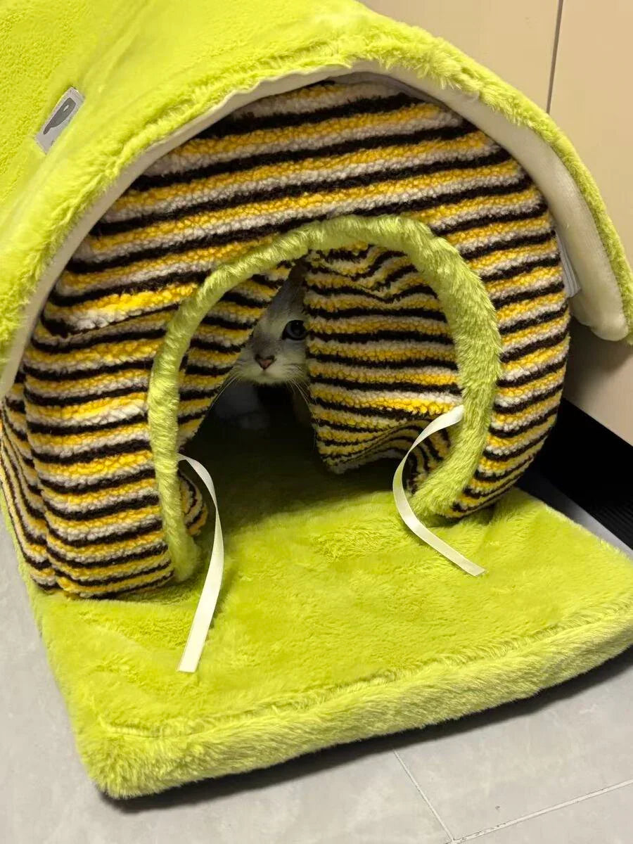 Dailypets Portable Balcony Cat House – Cozy Plush Indoor Hideaway for Cats