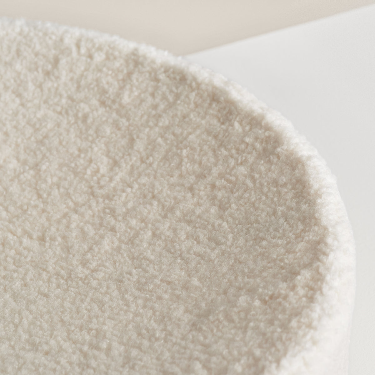 Dailypets Soft Cat Nest Bed – Faux Shearling Round Cushion