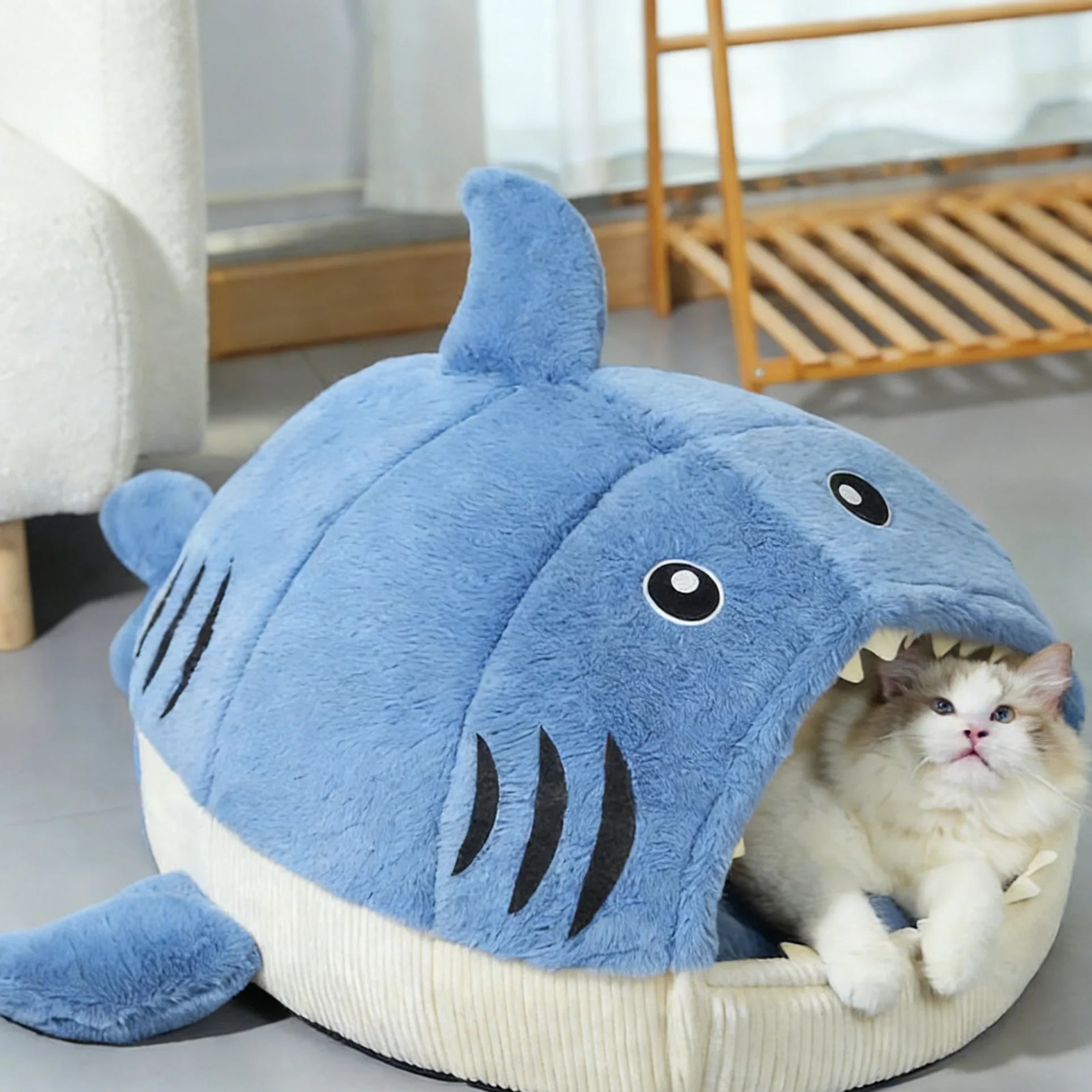 Dailypets Cute Shark Cat House – Warm Enclosed Bed for Cats and Small Pets