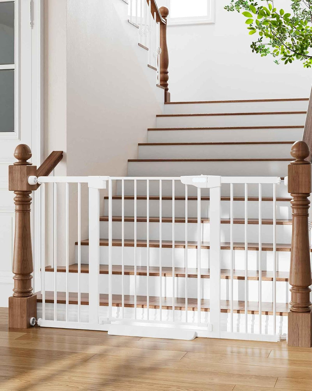 Poupipets Auto-Close Safety Gate for Babies and Dogs with Dual Lock and Pressure Mount