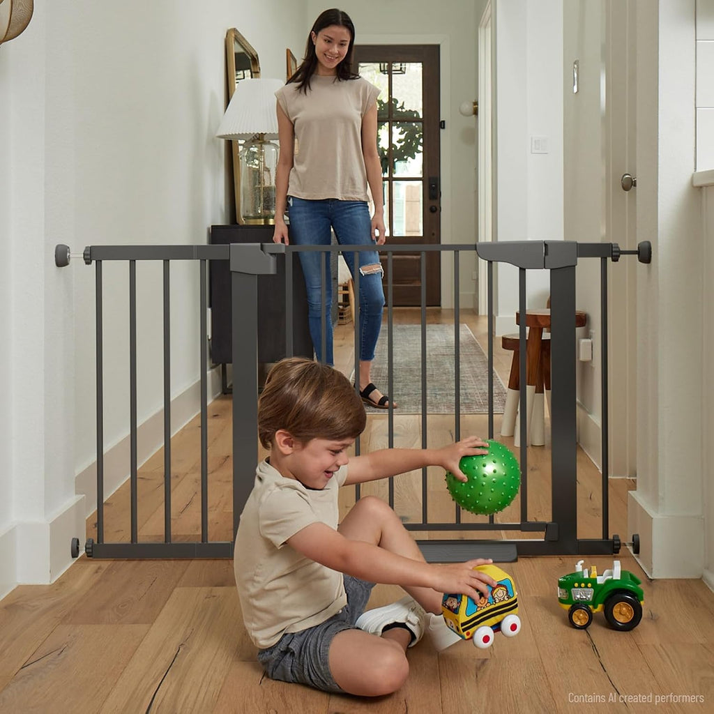 Poupipets Auto-Close Safety Gate for Babies and Dogs with Dual Lock and Pressure Mount