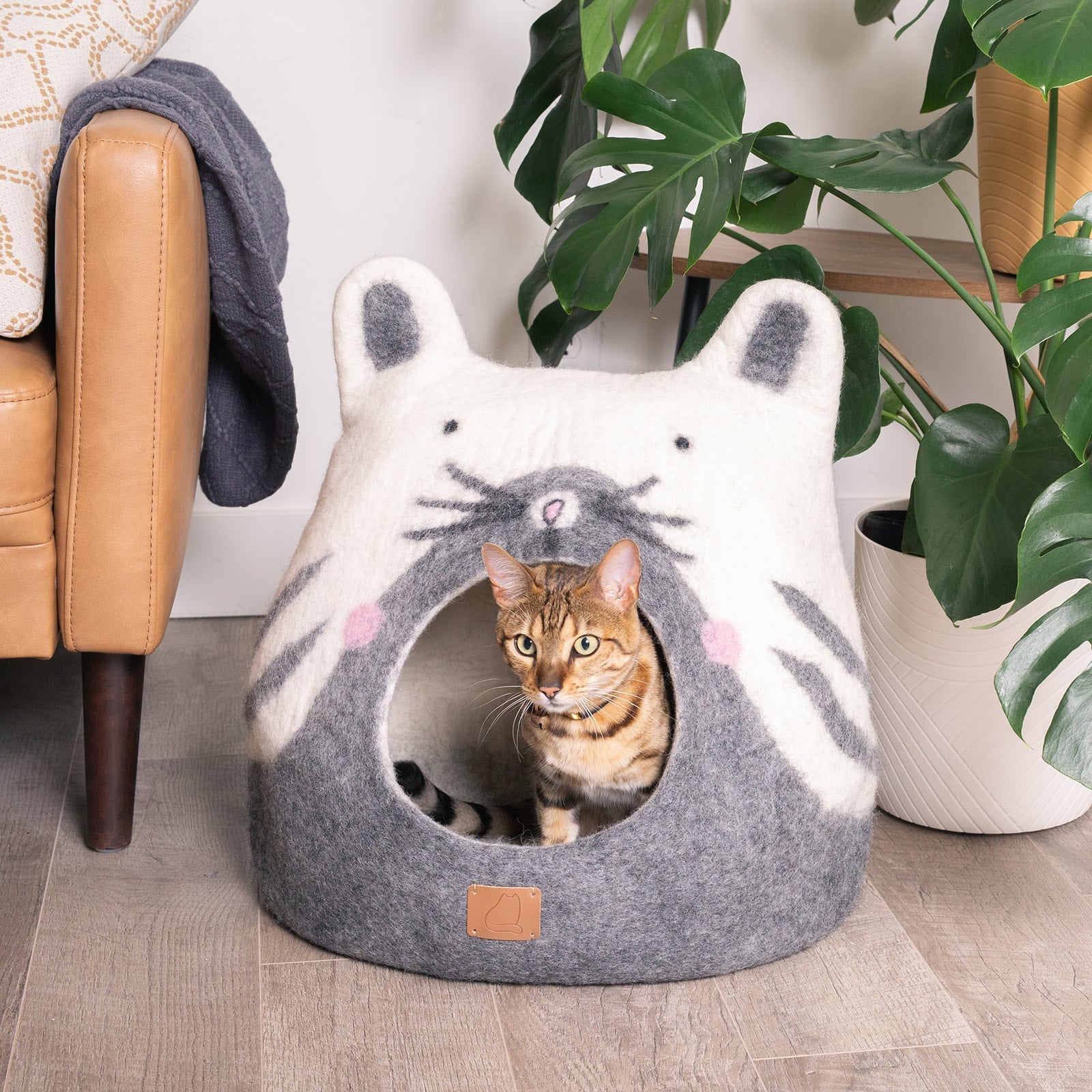 Dailypets Kitty Face Wool Cat Cave Bed