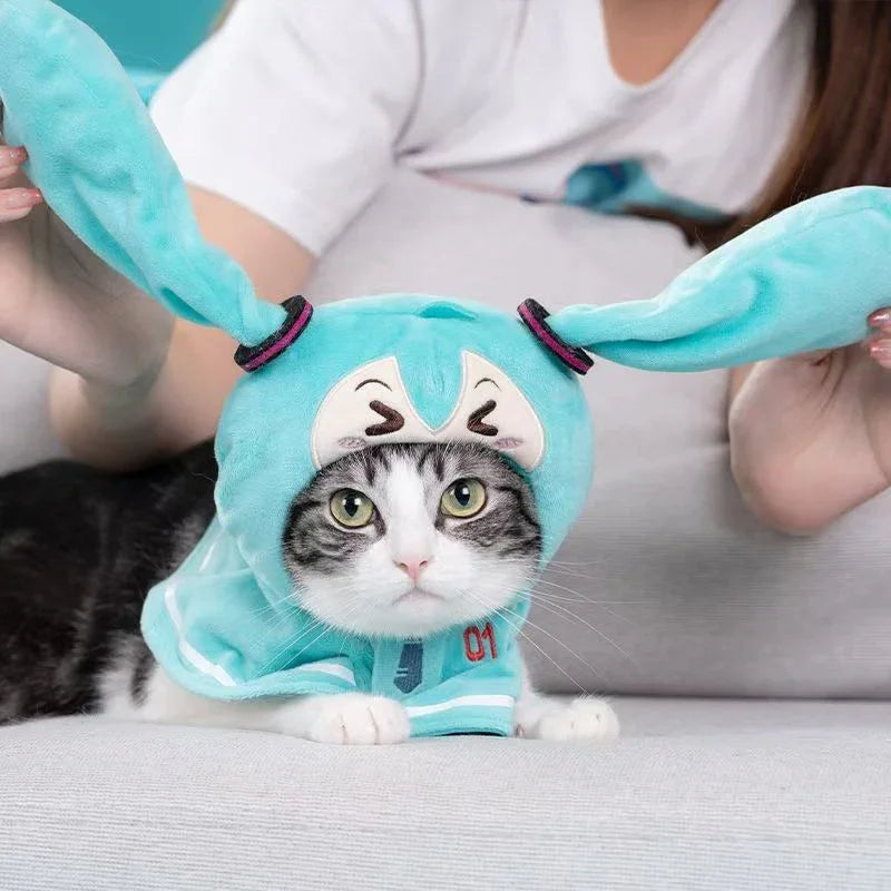 Dailypets Character-Inspired Cat Shawl with Soft Fabric and Mint Green Design
