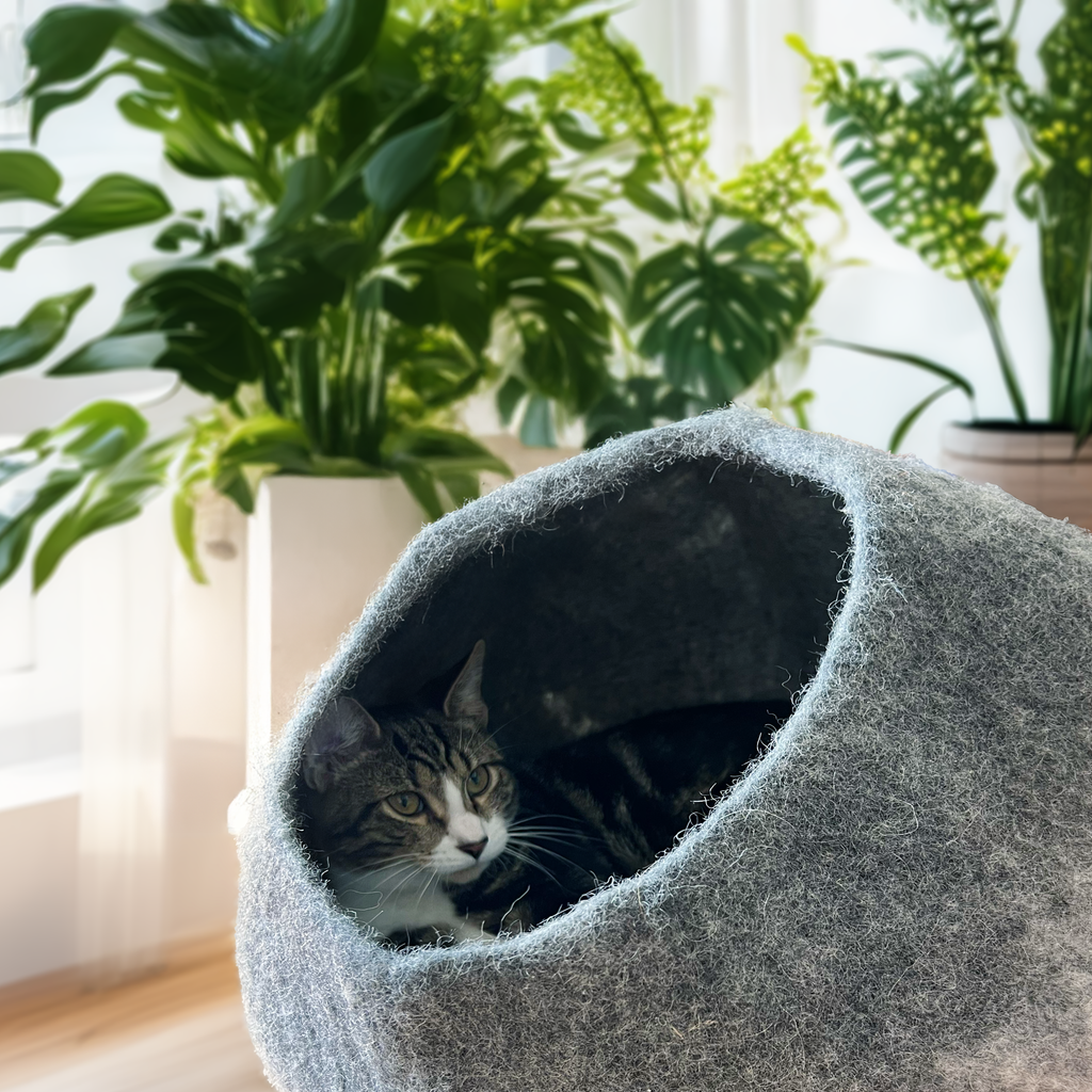 Dailypets Cozy Felted Wool Cat Cave Bed