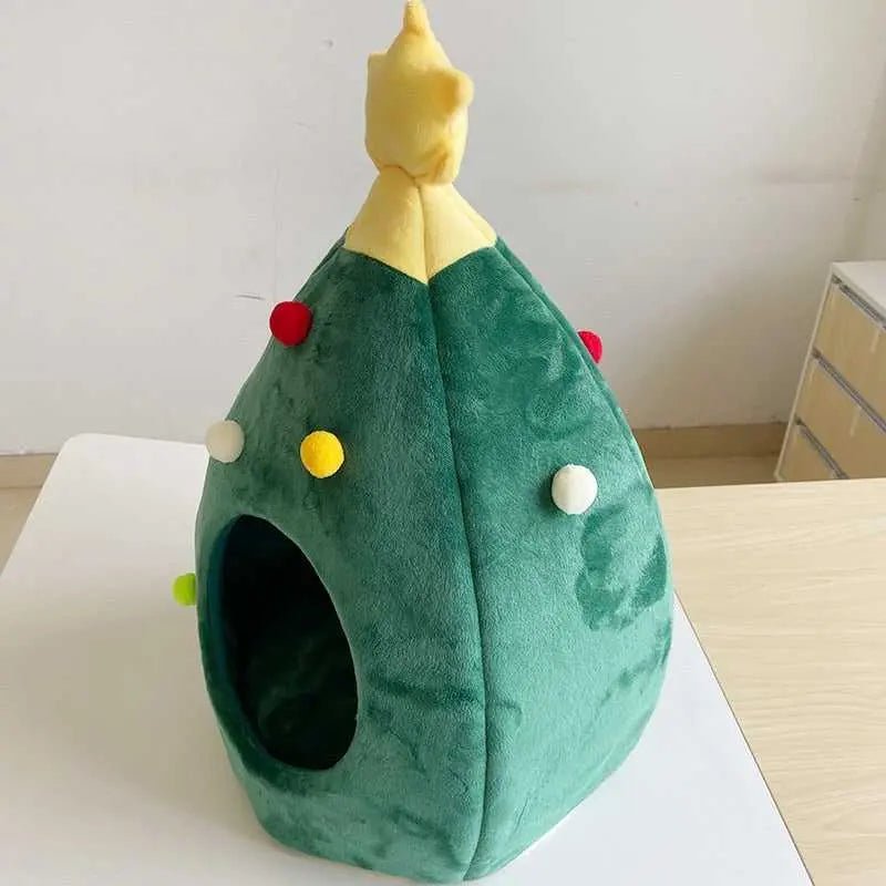 Dailypets Holiday Plush Cat Bed – Warm Enclosed Winter Hideout